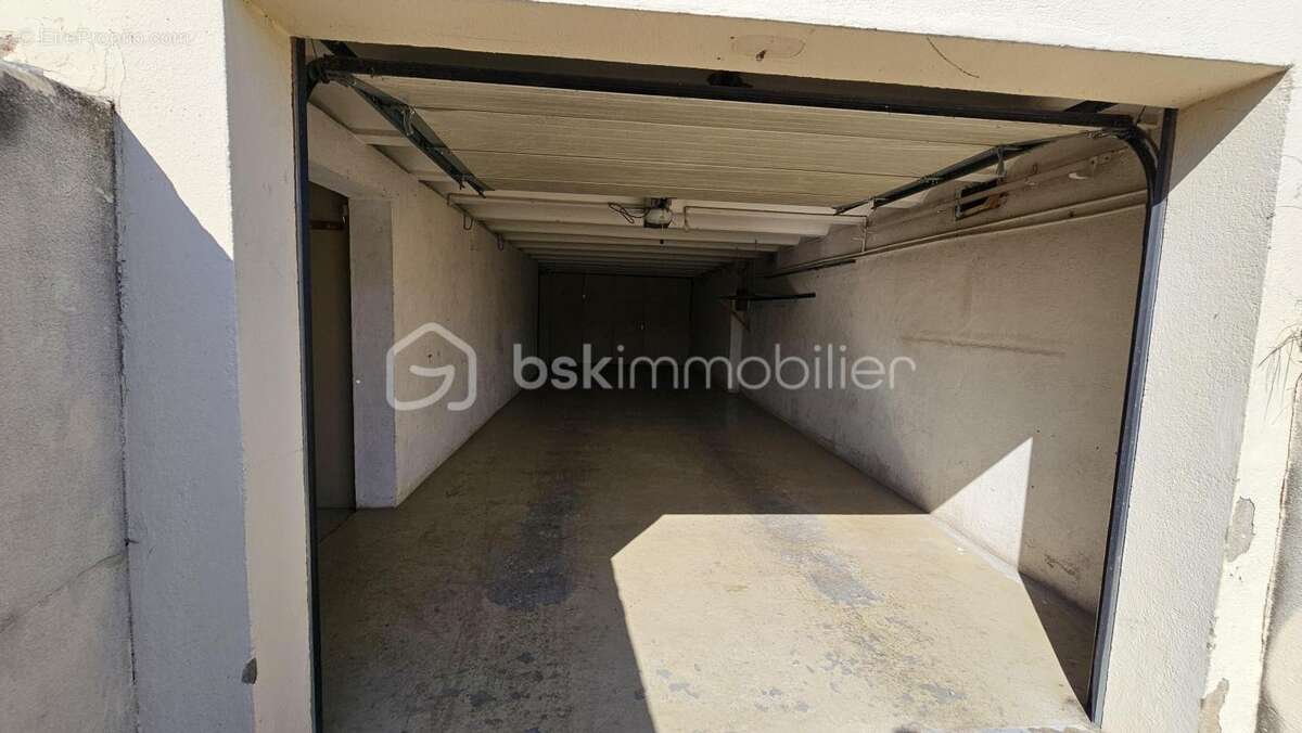 Maison à SAINT-JEAN-DE-LA-RUELLE