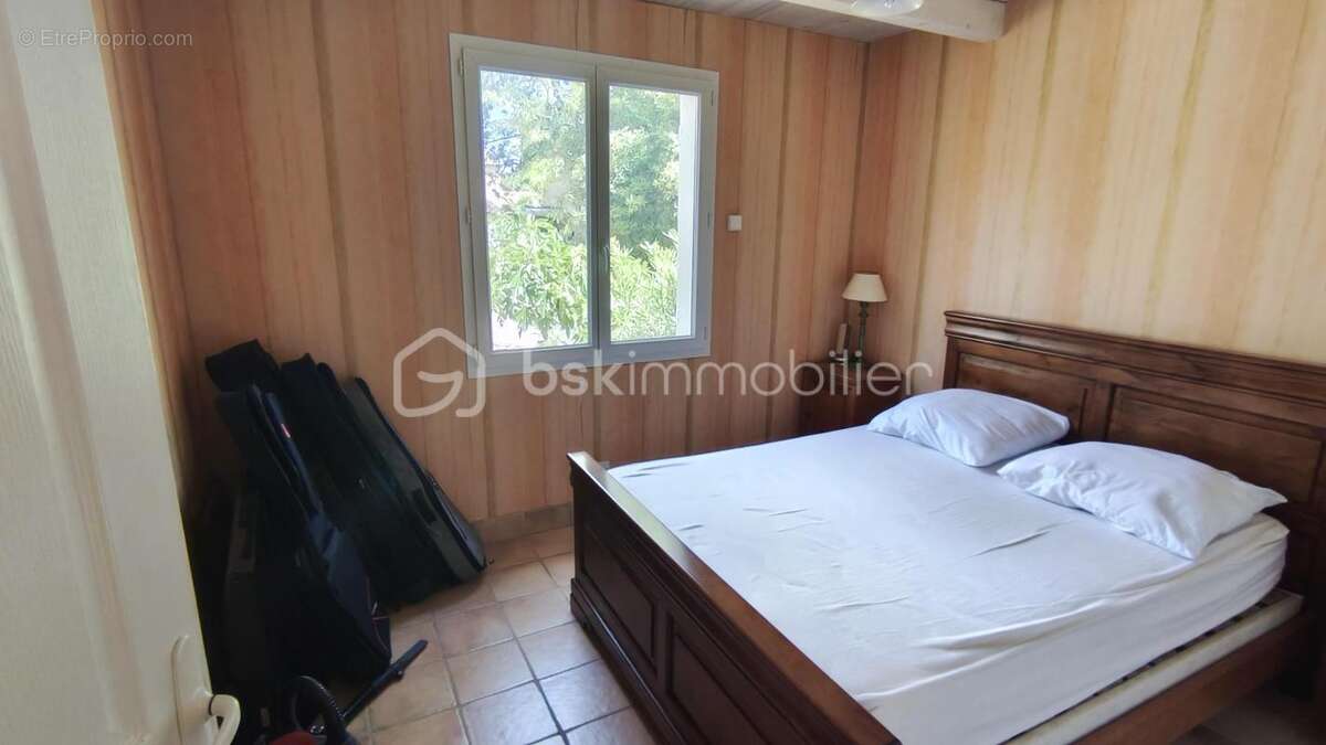 Maison à SOLLIES-PONT