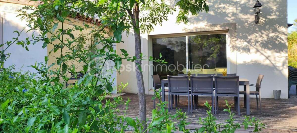 Maison à SOLLIES-PONT