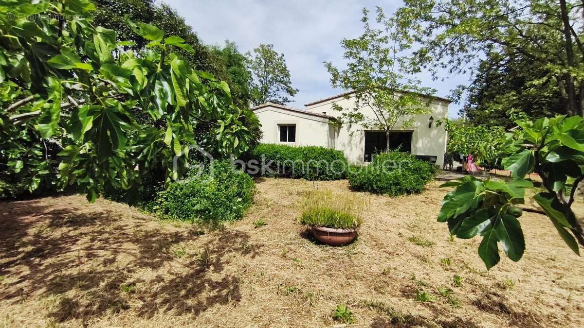 Maison à SOLLIES-PONT