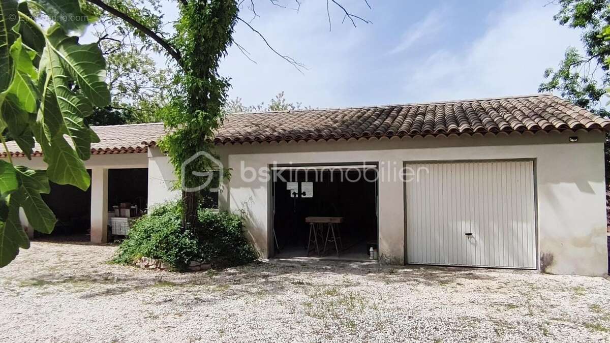 Maison à SOLLIES-PONT