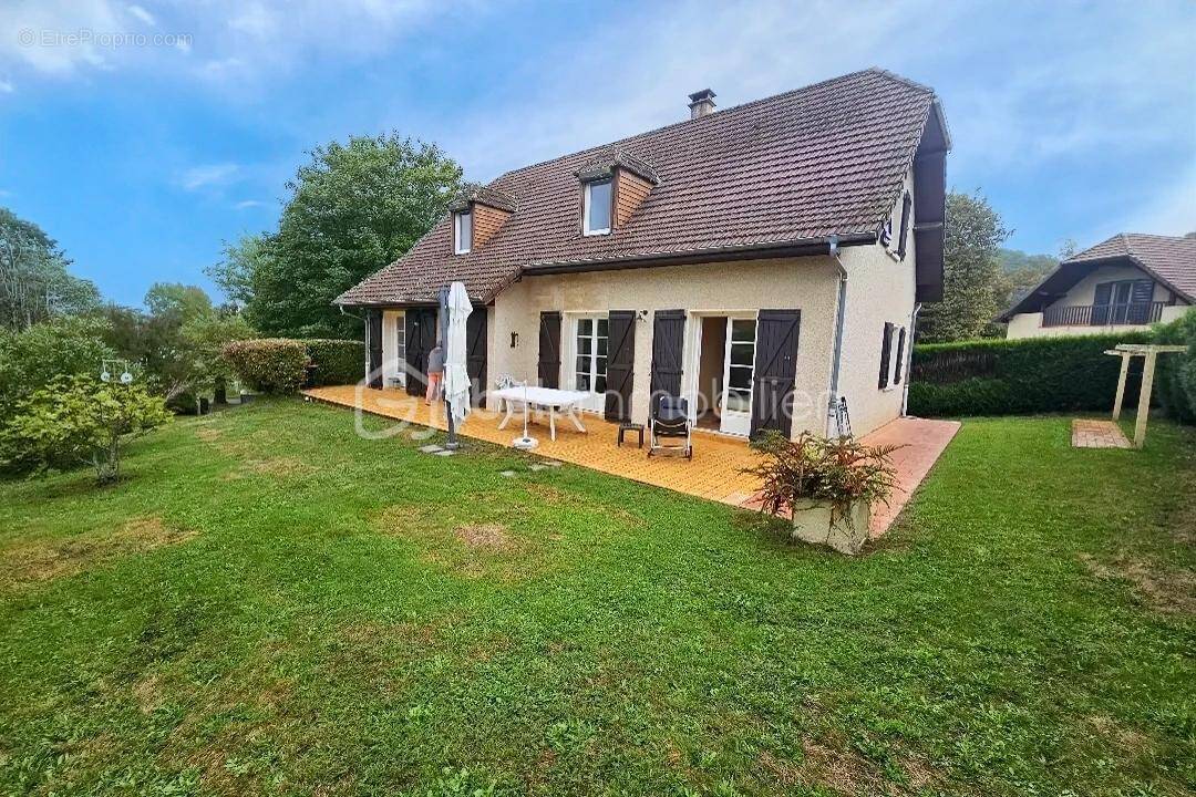 Maison à SAINT-CASTIN