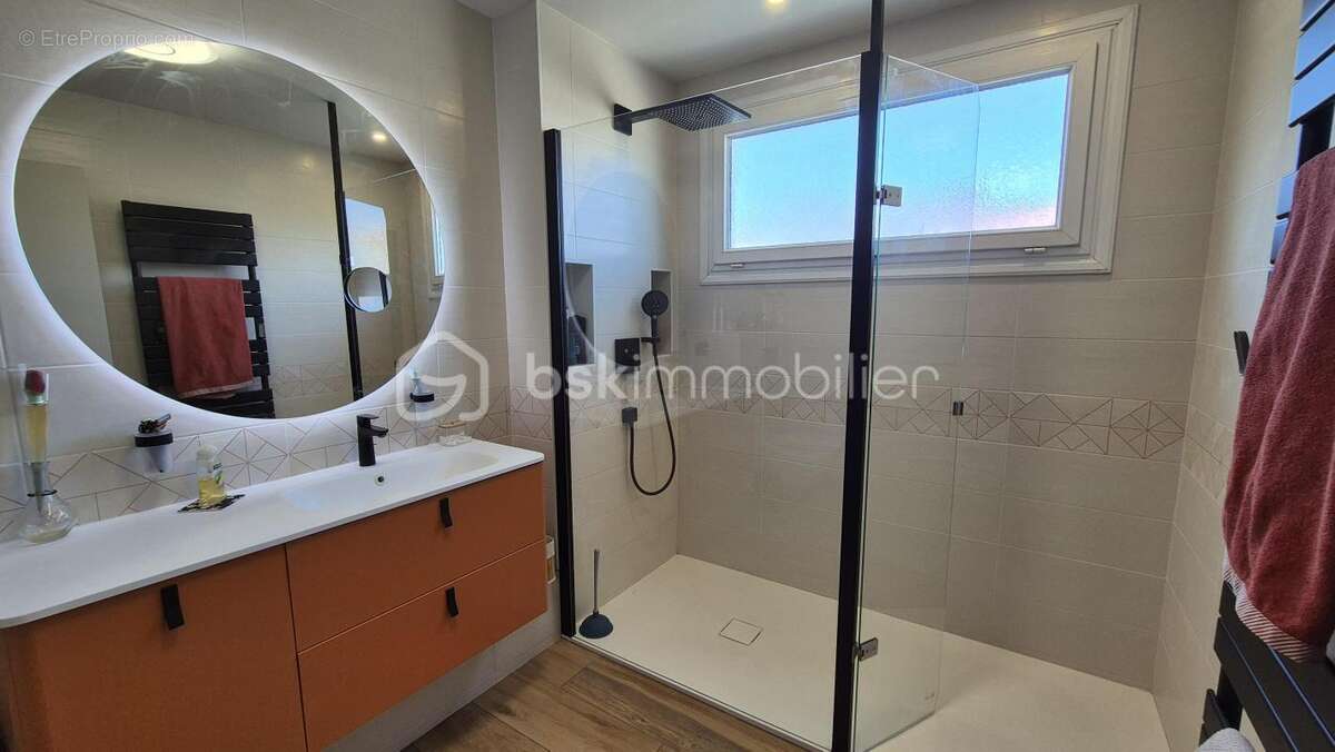 Maison à VILLENEUVE-DE-LA-RAHO