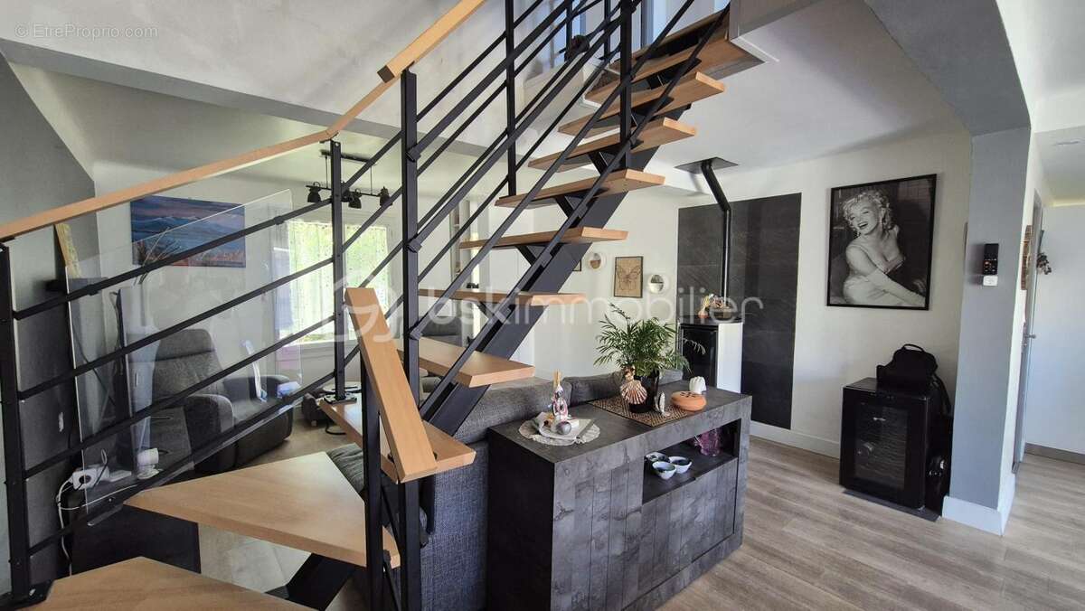 Maison à VILLENEUVE-DE-LA-RAHO