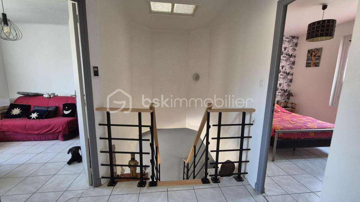 Maison à VILLENEUVE-DE-LA-RAHO