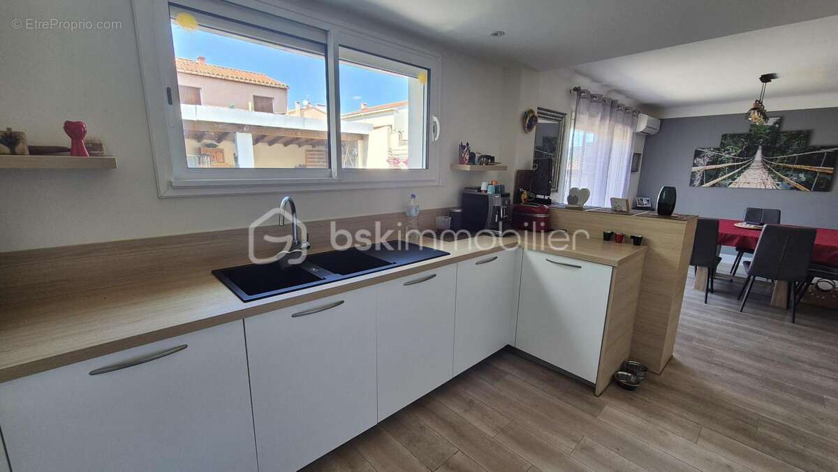 Maison à VILLENEUVE-DE-LA-RAHO