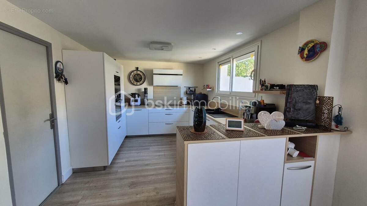 Maison à VILLENEUVE-DE-LA-RAHO