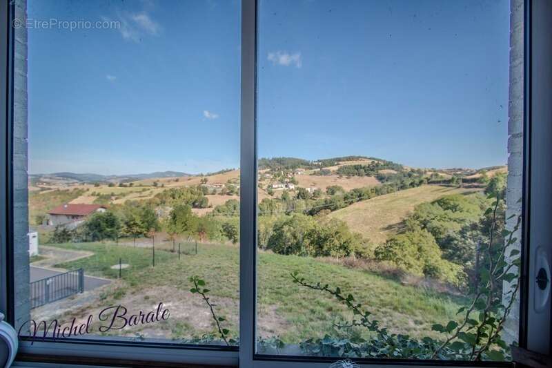 Maison à MONTROMANT