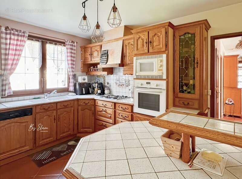 Maison à BUSSY-SAINT-GEORGES