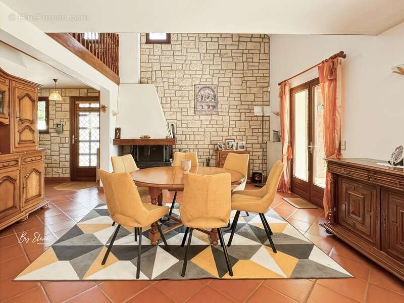 Maison à BUSSY-SAINT-GEORGES