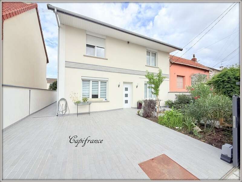 Maison à AULNAY-SOUS-BOIS