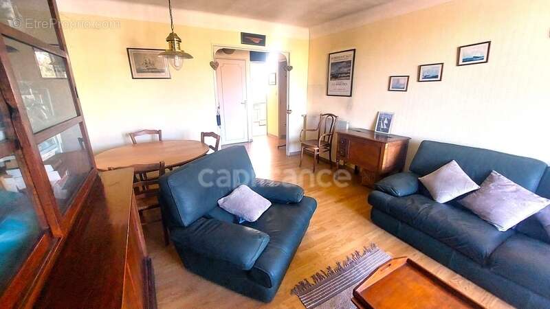 Appartement à HYERES