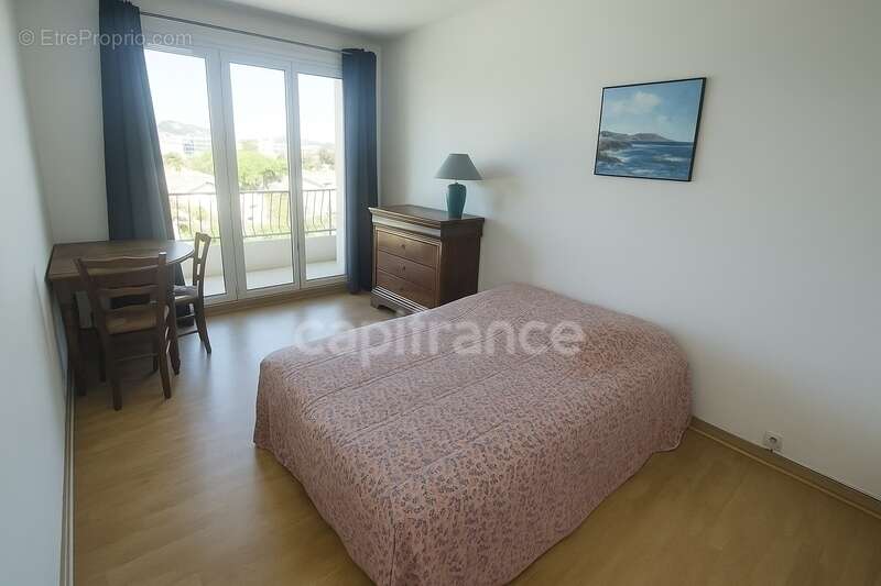 Appartement à HYERES