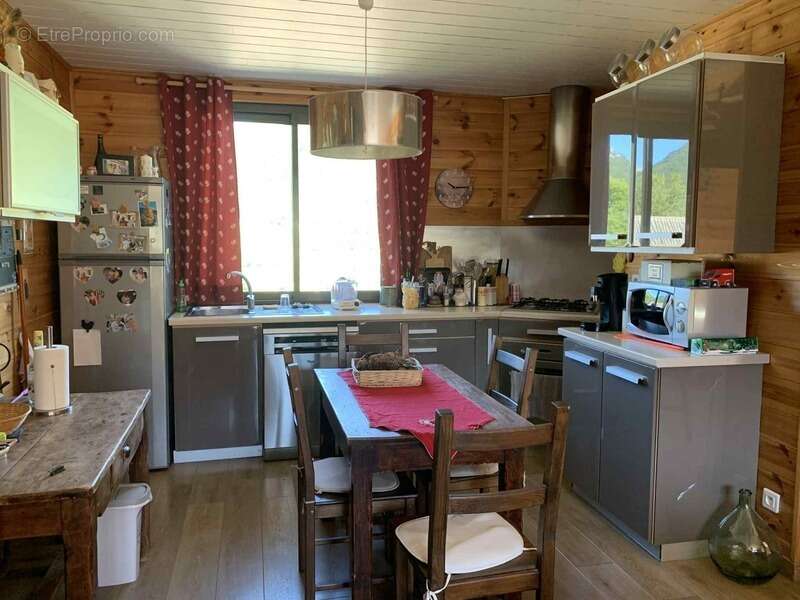 Appartement à LUS-LA-CROIX-HAUTE