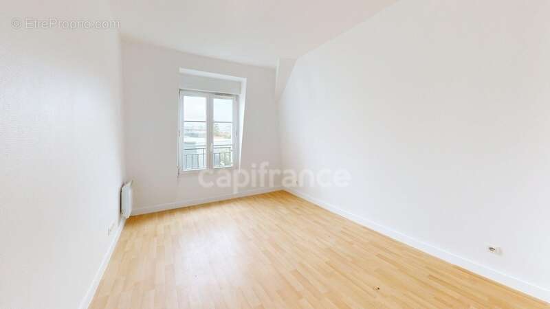 Appartement à CORBEIL-ESSONNES