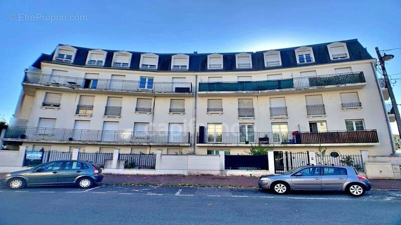 Appartement à CORBEIL-ESSONNES