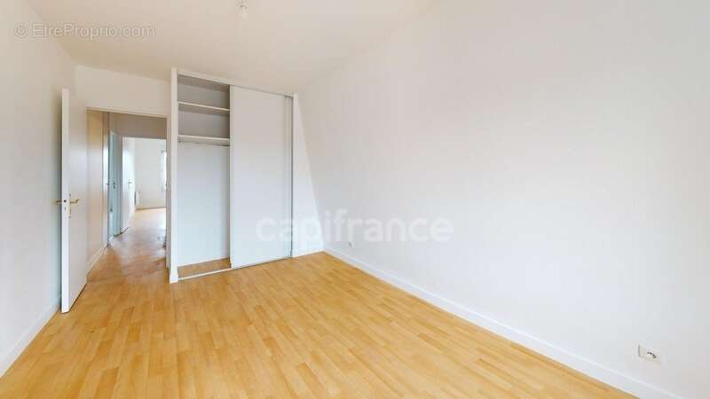 Appartement à CORBEIL-ESSONNES