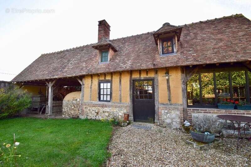 Maison à HEUDREVILLE-SUR-EURE