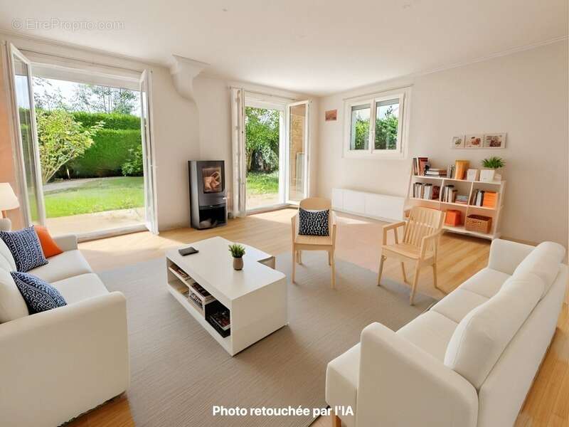 Maison à VOISINS-LE-BRETONNEUX