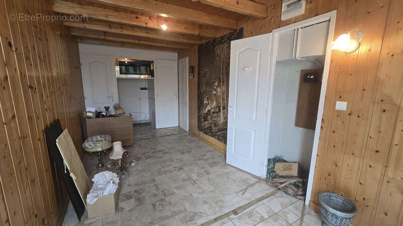 Maison à SAINT-JULIEN-LABROUSSE