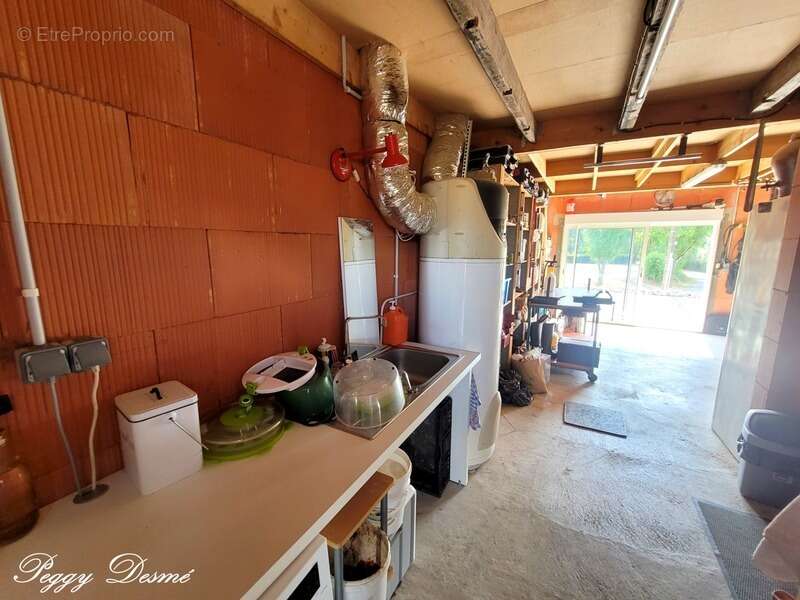 Maison à MONCOUTANT