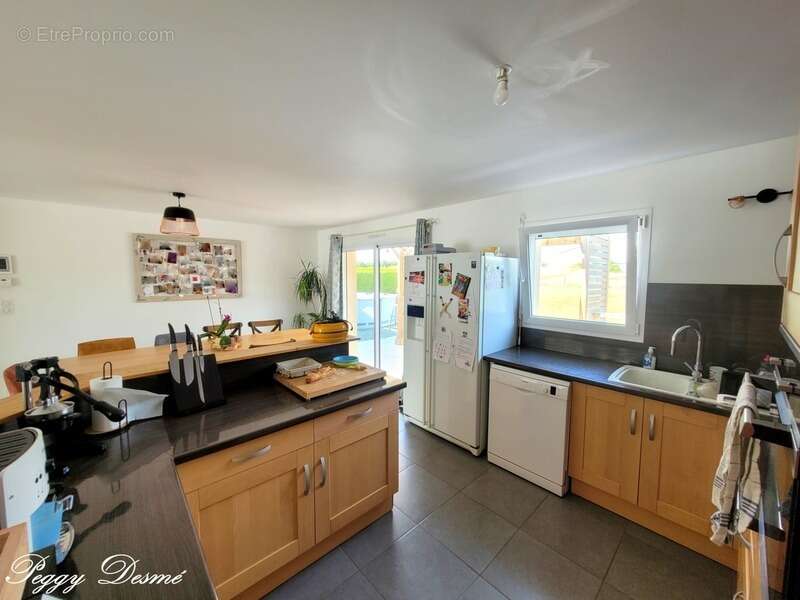 Maison à MONCOUTANT