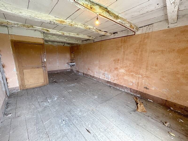 Appartement à SAINT-MARCEL-BEL-ACCUEIL