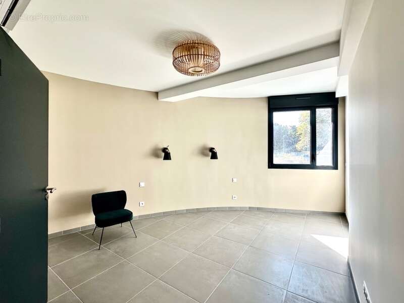 Appartement à MARSEILLE-12E