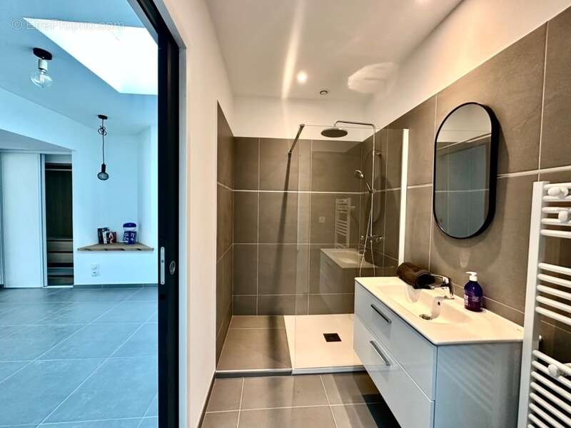 Appartement à MARSEILLE-12E