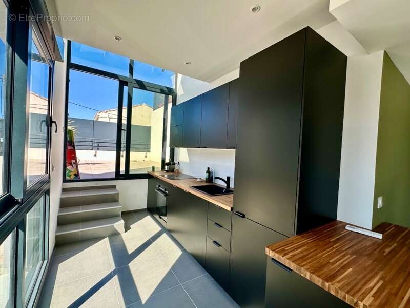 Appartement à MARSEILLE-12E