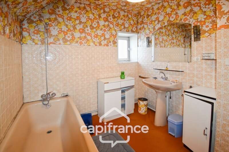 Maison à SAINT-GERMAIN-DU-BOIS