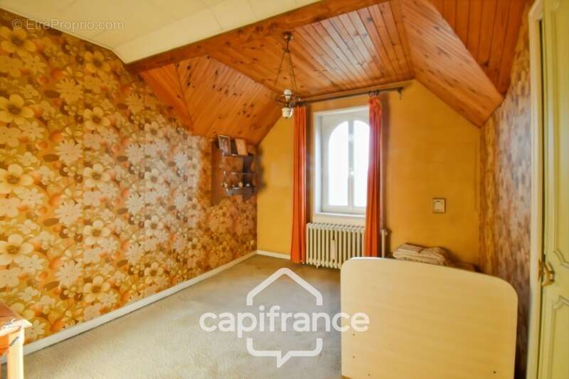 Maison à SAINT-GERMAIN-DU-BOIS