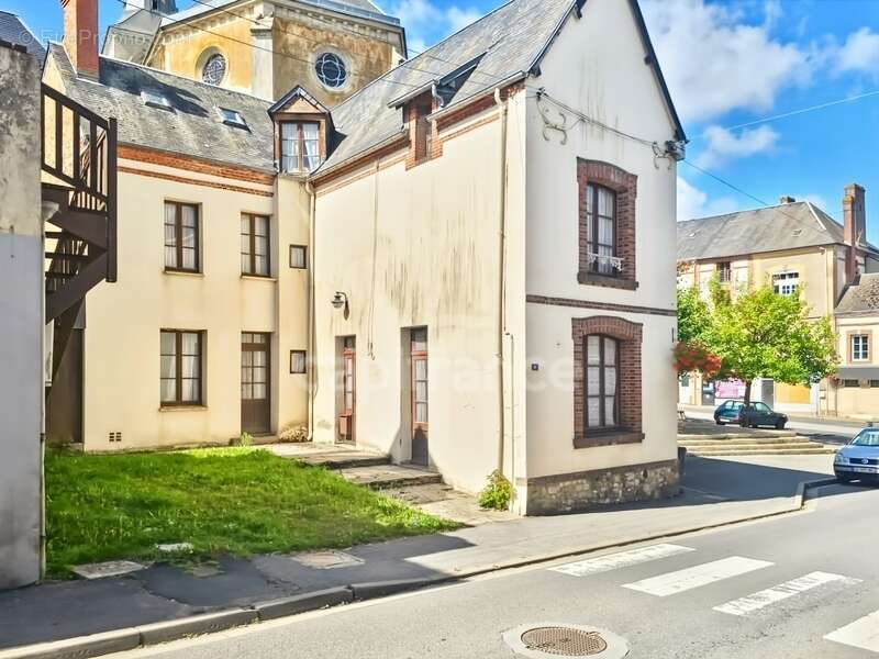 Maison à MOULINS-LA-MARCHE