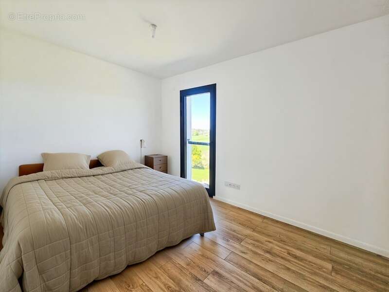 Maison à SERRES-CASTET