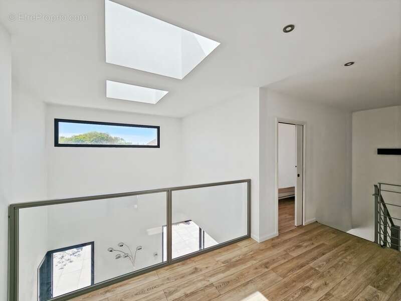 Maison à SERRES-CASTET