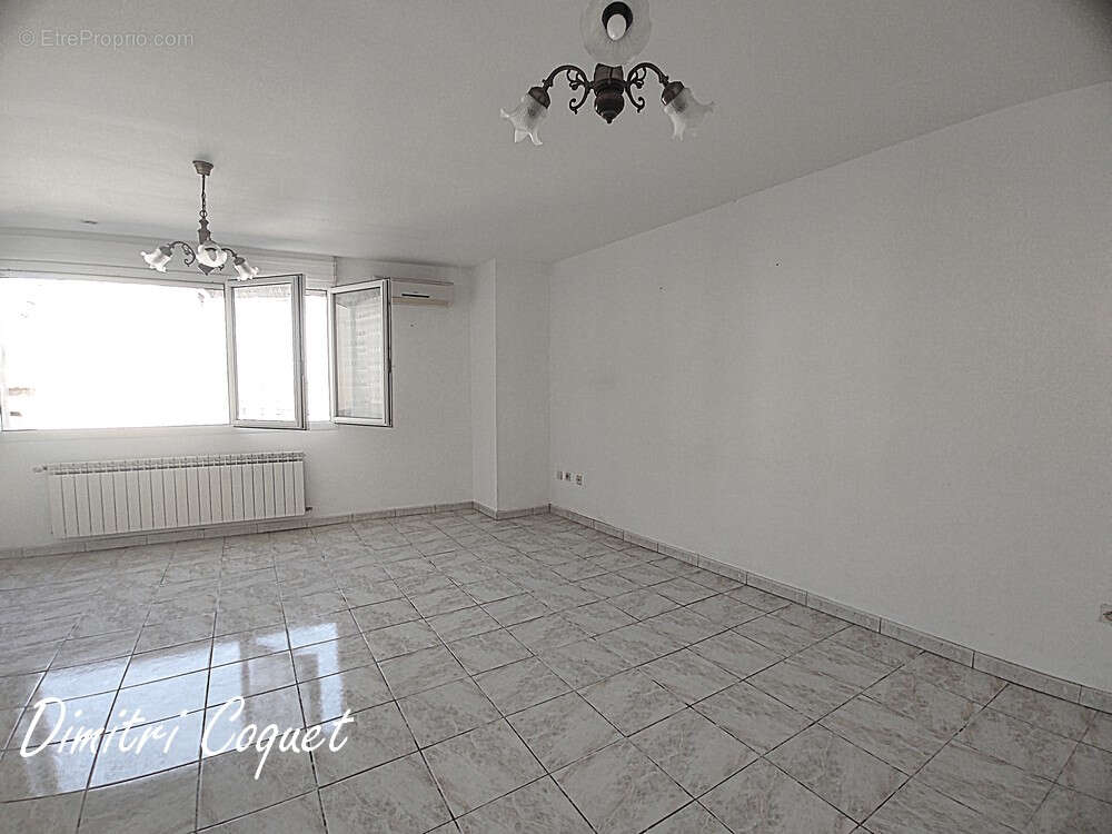 Maison à LEZIGNAN-CORBIERES