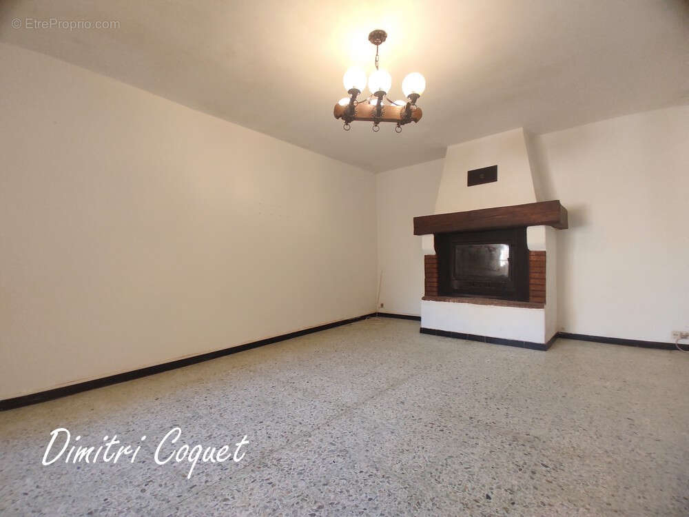 Maison à LEZIGNAN-CORBIERES