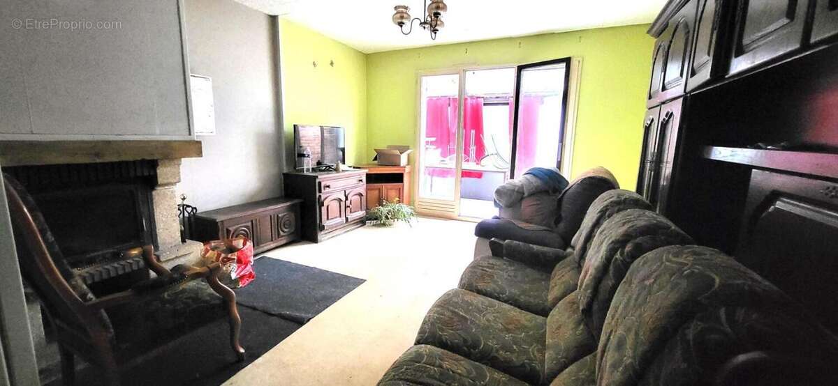 Maison à SAINT-ELOY-LES-MINES