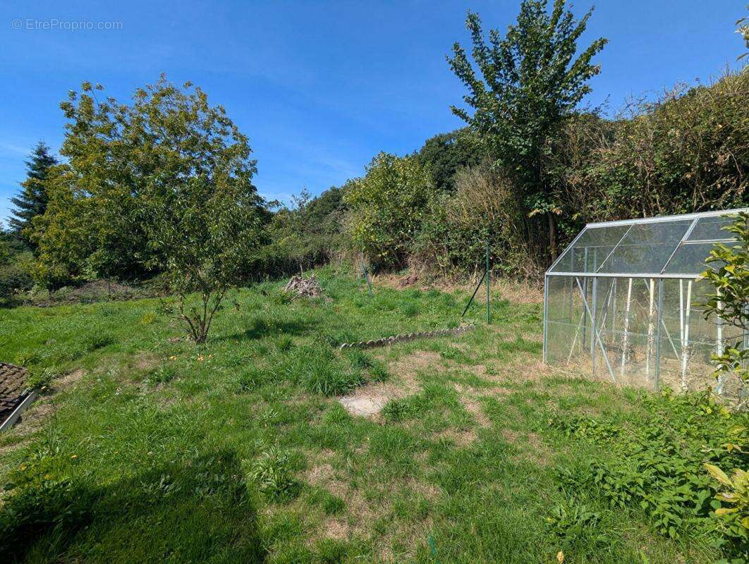 Maison à MOUTIERS-AU-PERCHE