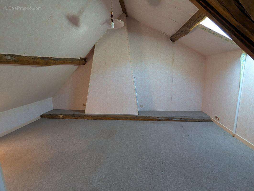 Maison à MOUTIERS-AU-PERCHE