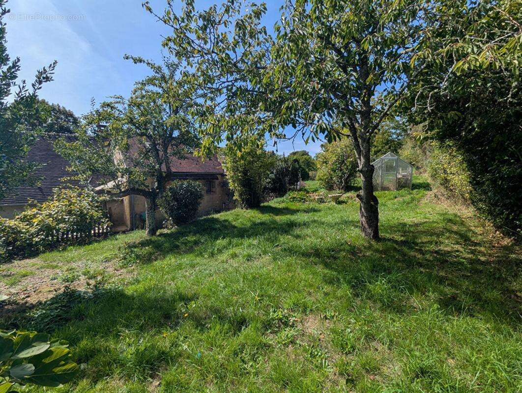 Maison à MOUTIERS-AU-PERCHE