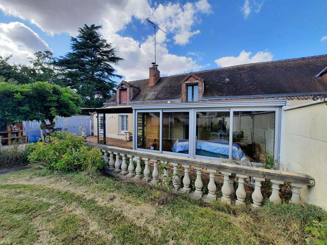 Maison à SAINT-JEAN-FROIDMENTEL