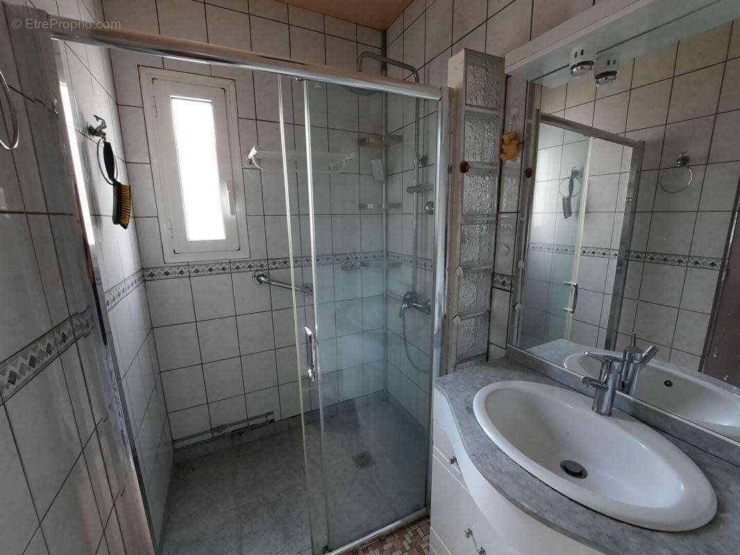 Maison à SAINT-JEAN-FROIDMENTEL