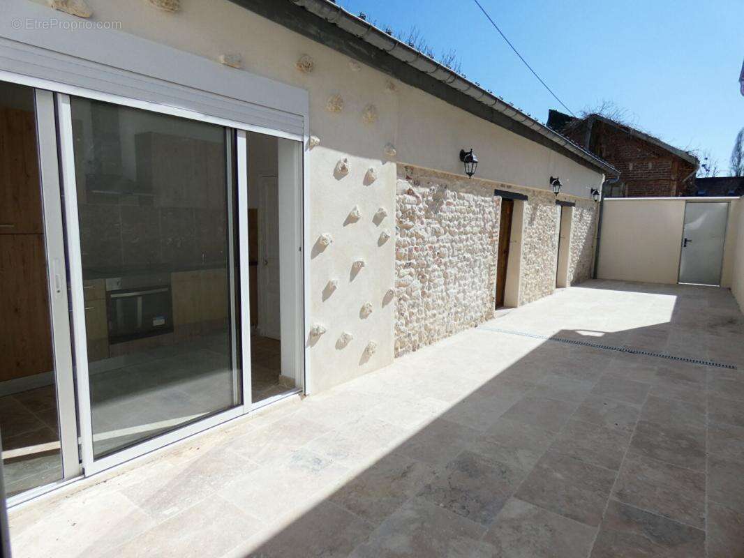 Maison à IVRY-LA-BATAILLE