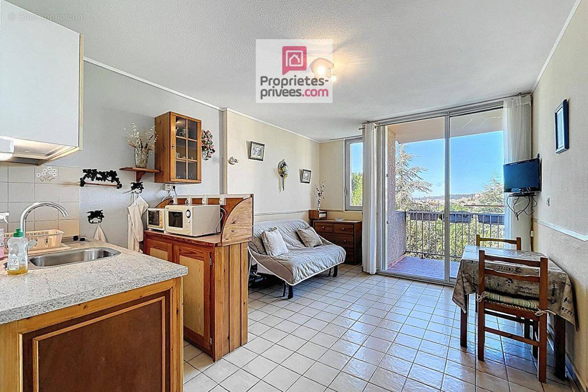 Appartement à GREOUX-LES-BAINS