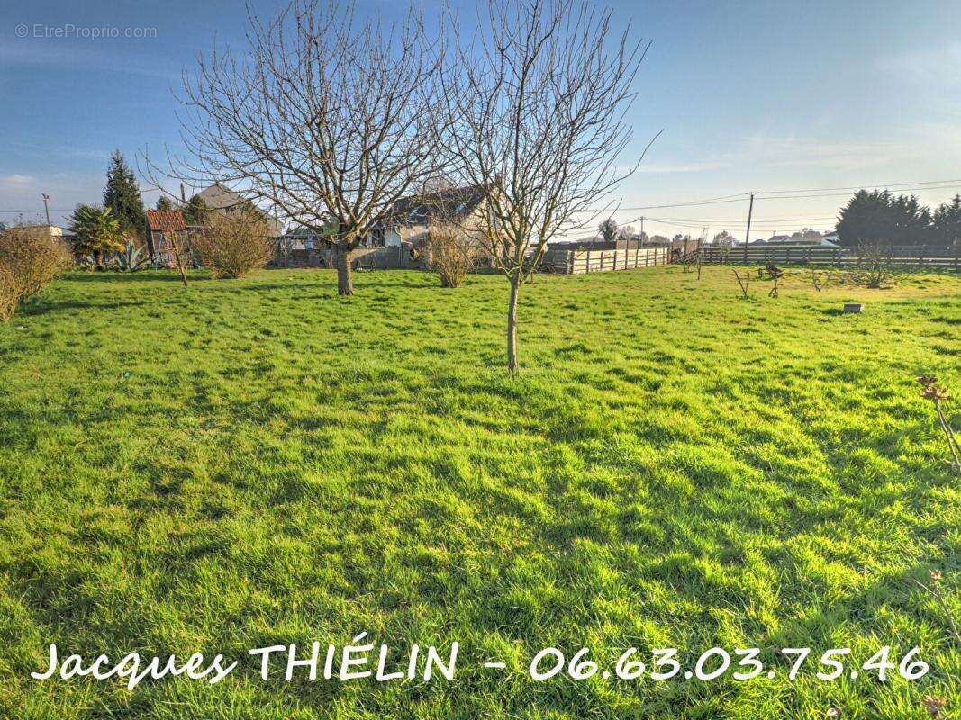 Maison à LONGUE-JUMELLES