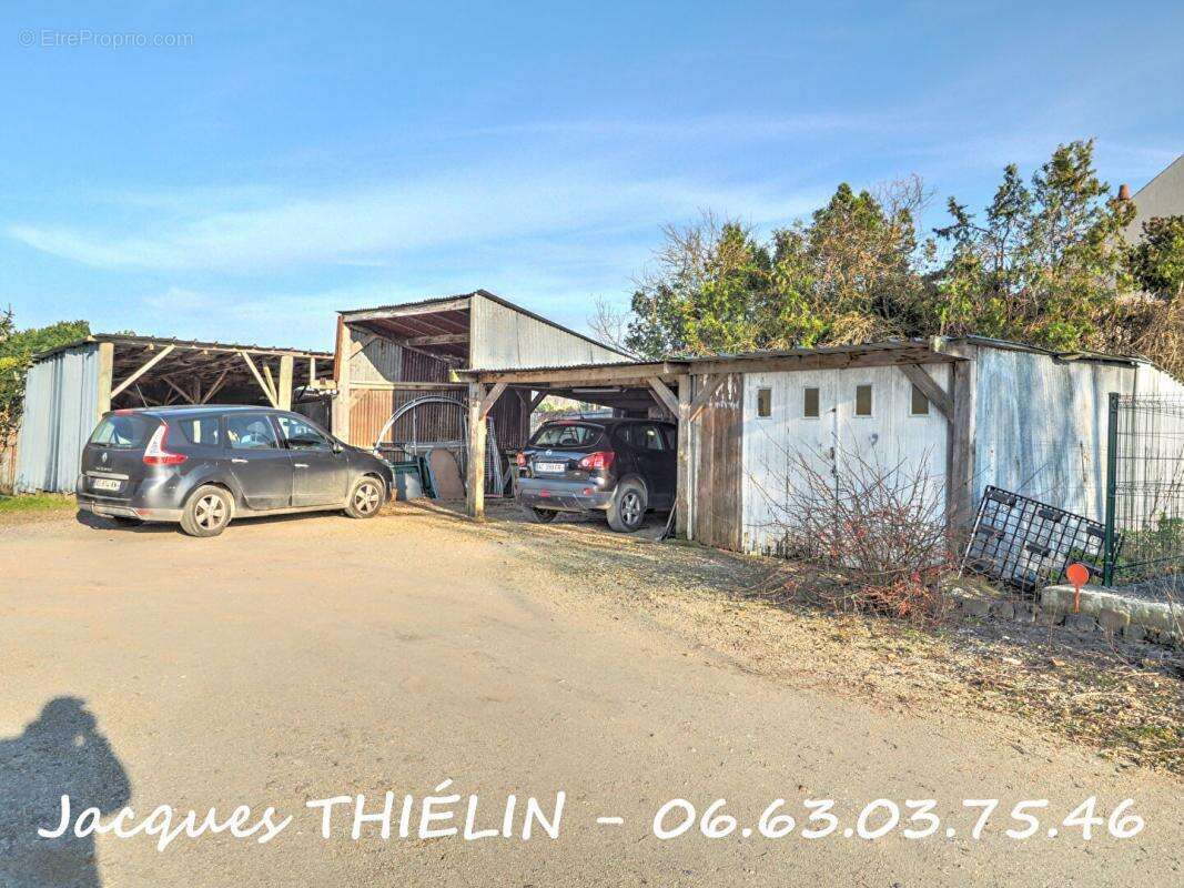 Maison à LONGUE-JUMELLES