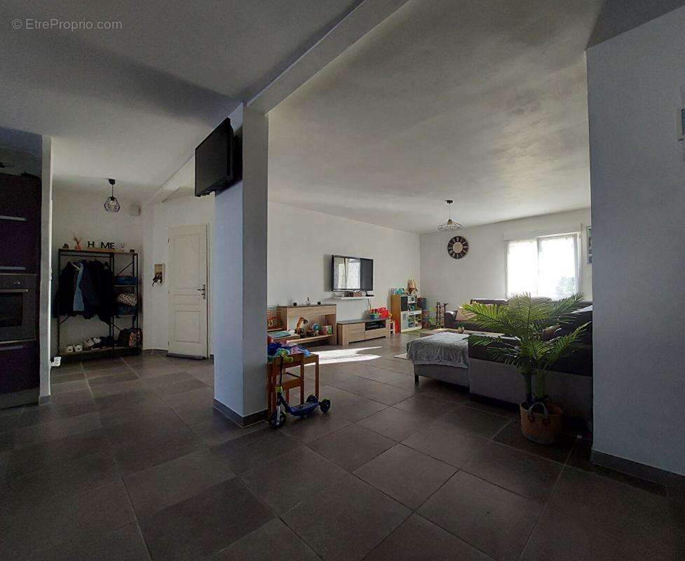 Maison à PERRECY-LES-FORGES