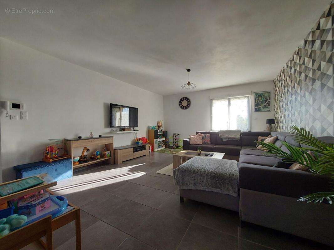 Maison à PERRECY-LES-FORGES