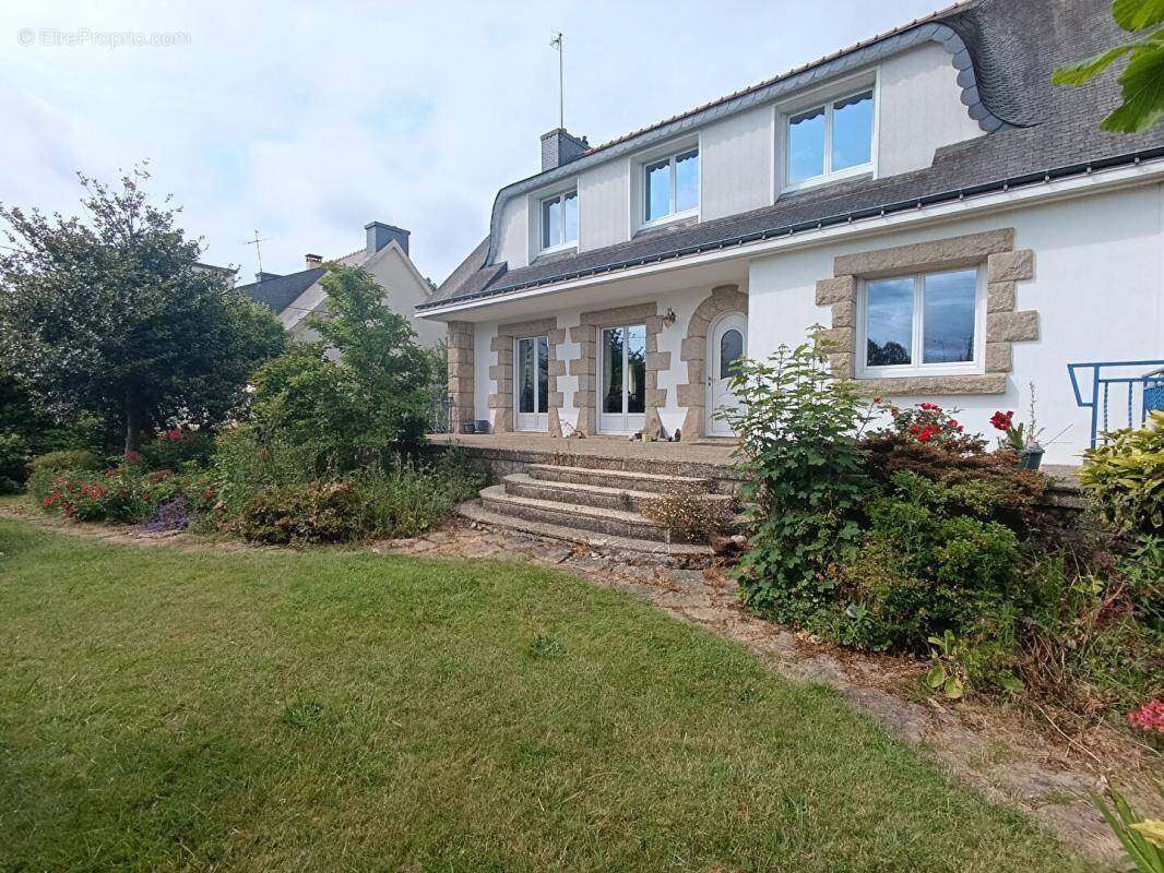 Maison à PONTIVY
